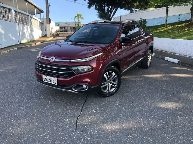 Carro Fiat Toro 2018 Volcano 2.0 diesel AT9 4x4