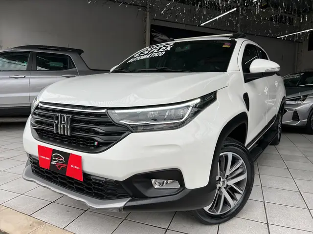 Carro Fiat Strada 2023 Volcano 1.3 8V CD AT