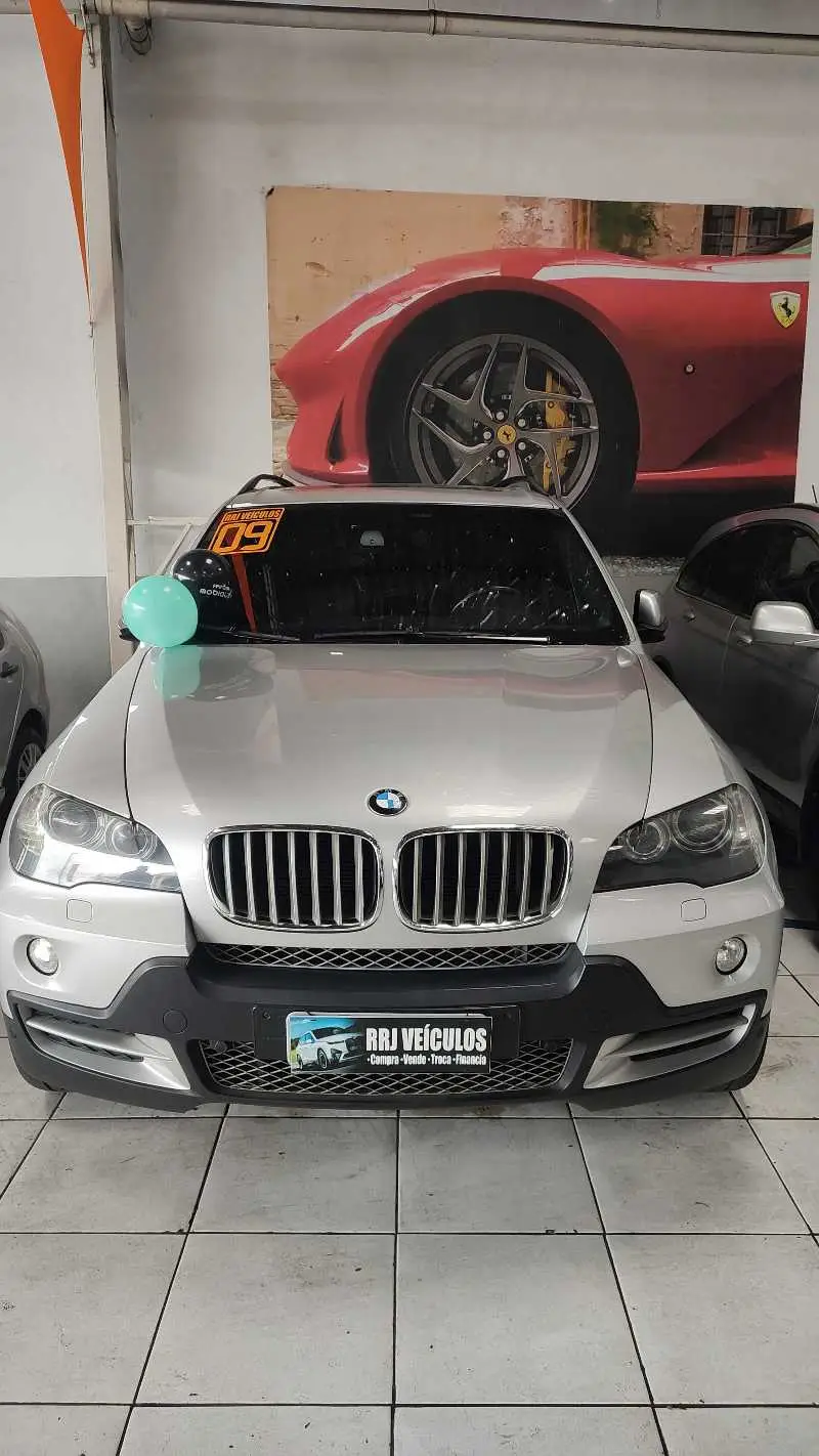 BMW X5 4.8is Sport