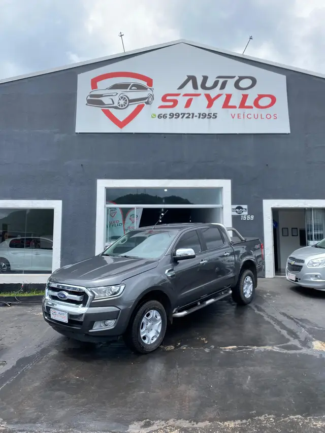 Carro Ford Ranger Cabine Dupla 2017 Ranger 3.2 XLT CD 4x4 (Aut)
