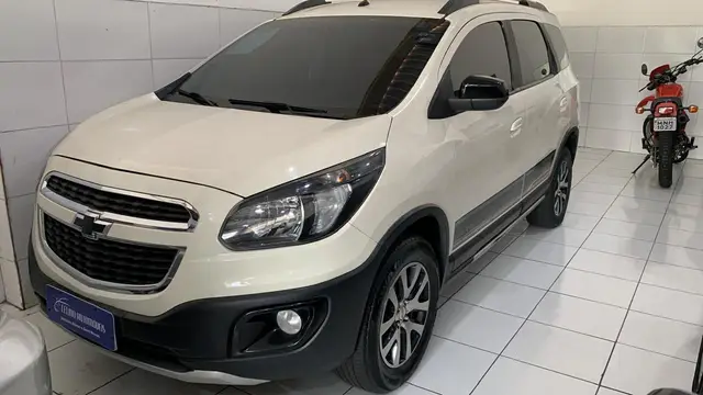Carro Chevrolet Spin 2016 Activ 1.8 (Flex) (Aut)