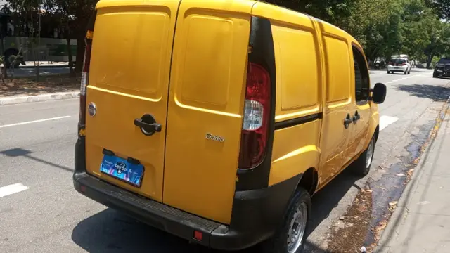 Carro Fiat Doblò Cargo 2013 1.4 8V (Flex)