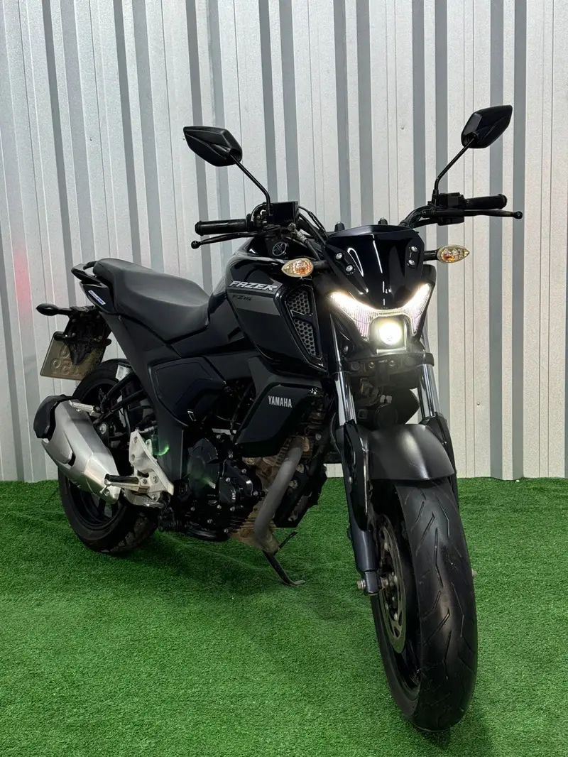 Yamaha Fazer FZ15 ABS