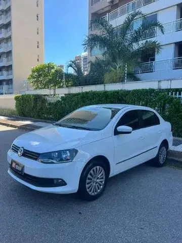 Carro Volkswagen Voyage 2014 1.0 TEC (Flex)