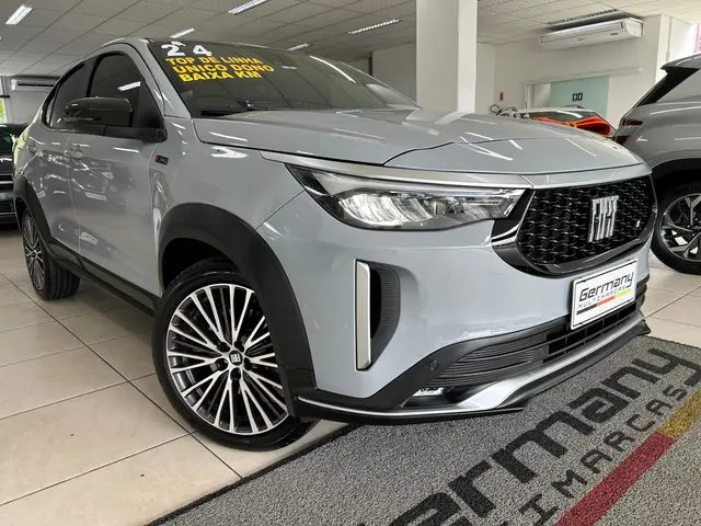 Carro Fiat Fastback 2024 Limited Edition Powered by Abarth