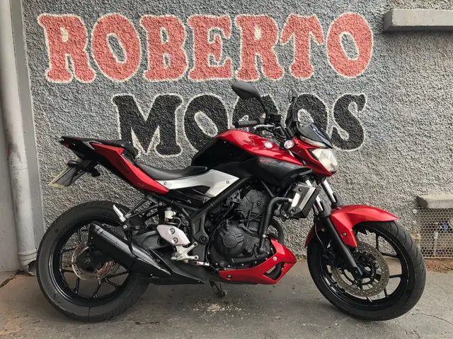 Carro Yamaha MT-03 2017 STD