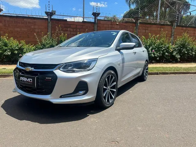Carro Chevrolet Onix 2021 1.0 (Flex)
