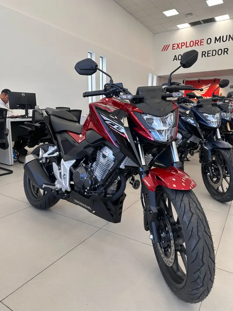 Honda CB 300F Twister (ABS)