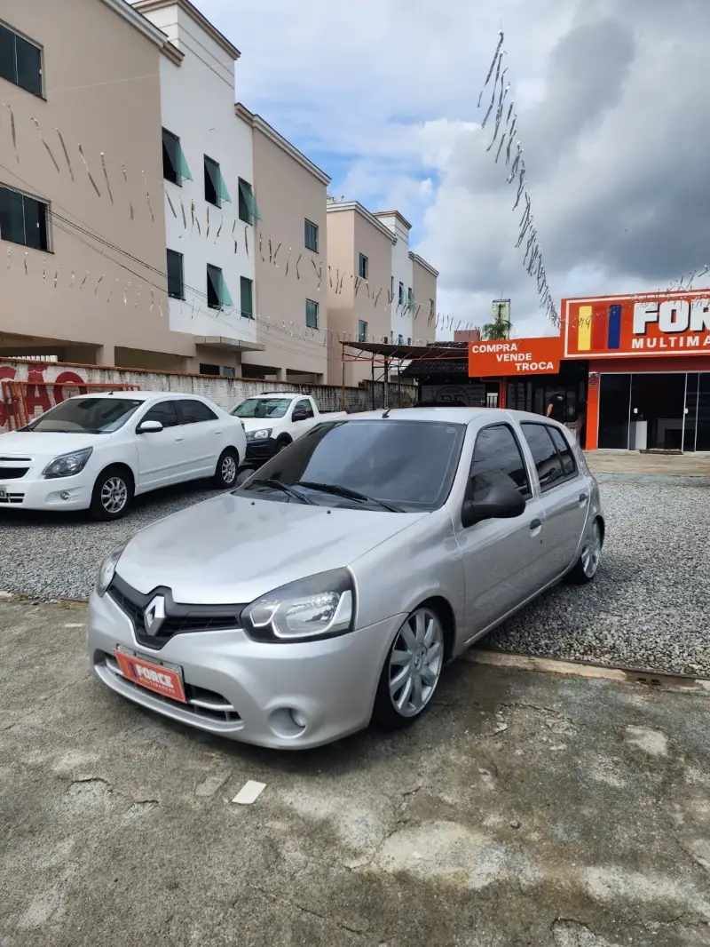 Renault Clio Hatch. RN 1.0 16V