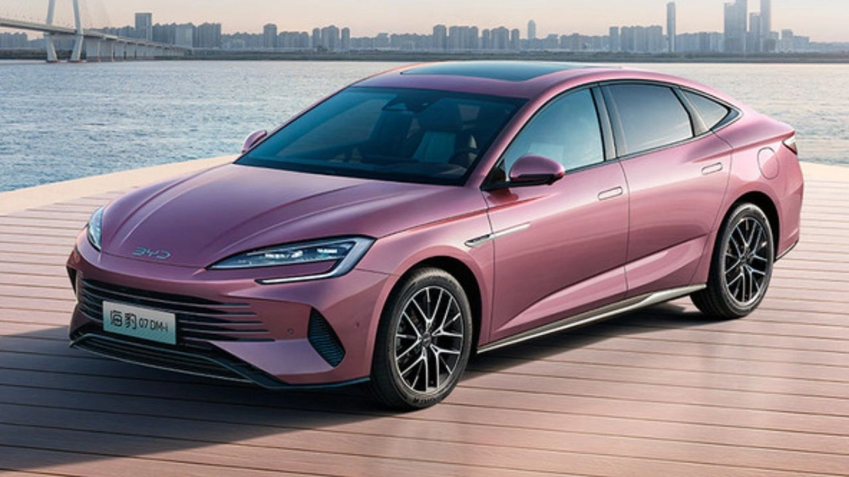 BYD Seal 07 foi flagrado em testes no nosso país e deverá ser lançamento em 2025