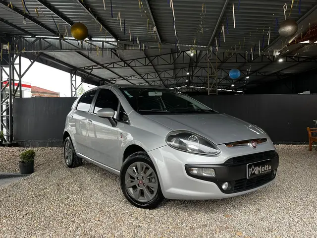 Carro Fiat Punto 2016 Attractive 1.4 (Flex)