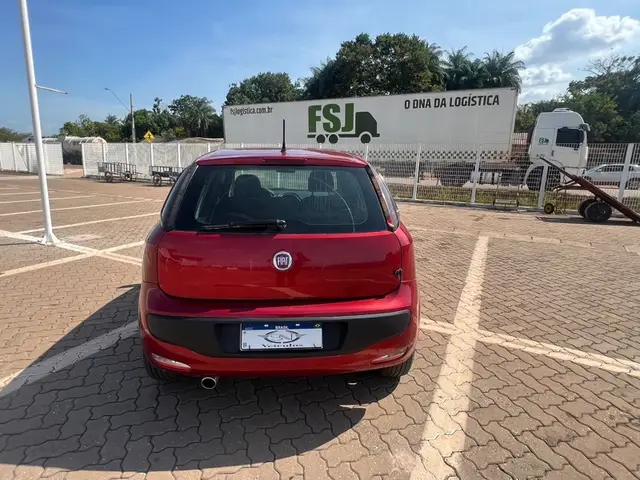 Carro Fiat Punto 2013 Attractive 1.4 (Flex)