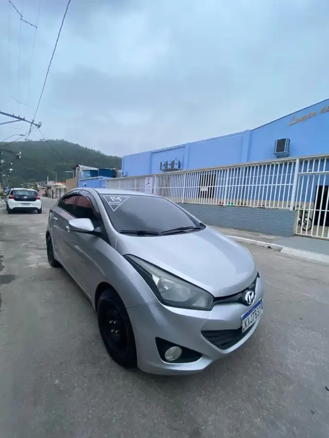 Carro Hyundai HB20S 2014 1.6 Comfort Plus (Flex)