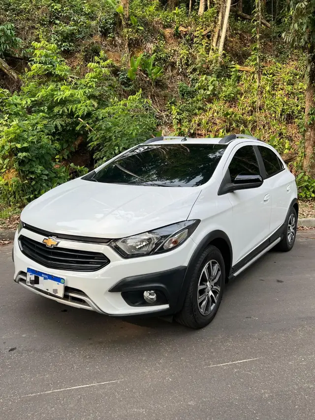 Carro Chevrolet Onix 2018 1.4 Activ SPE/4 (Aut)