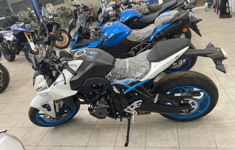 Suzuki GSX-8S 776 cc