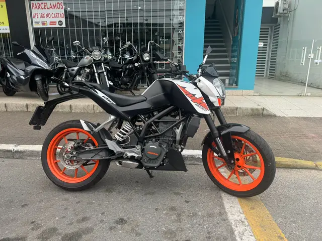 Carro KTM Duke 390 2019 200/ABS - G