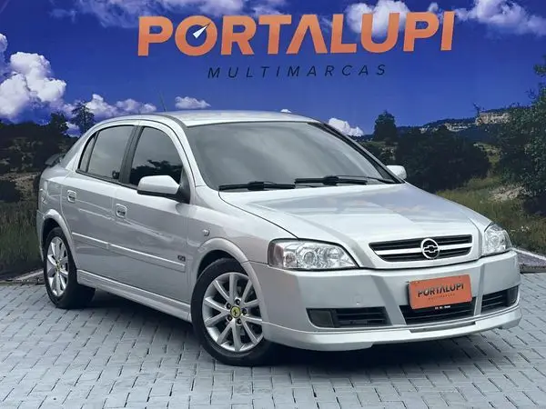 Carro Chevrolet Astra Sedan 2005 Comfort 2.0 (Flex)