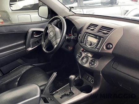 RAV4 4x4 2.4 16V (aut)