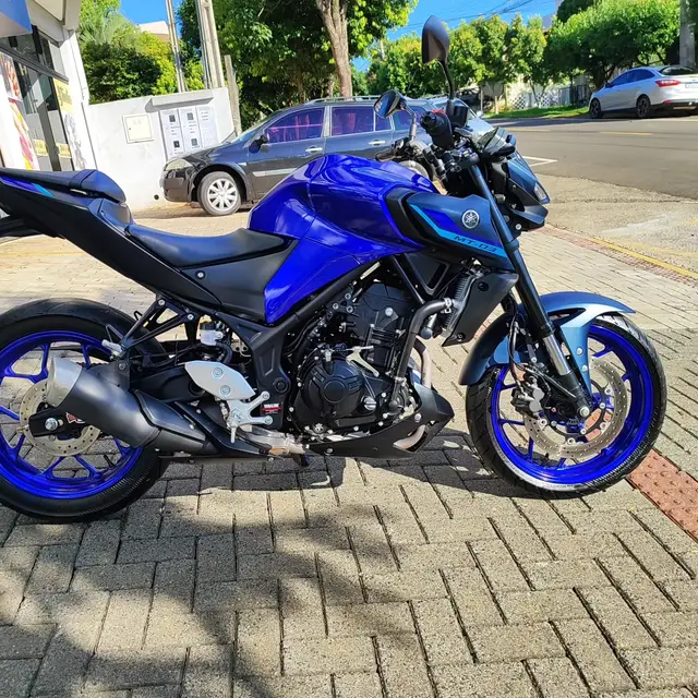 Carro Yamaha MT-03 2024 ABS