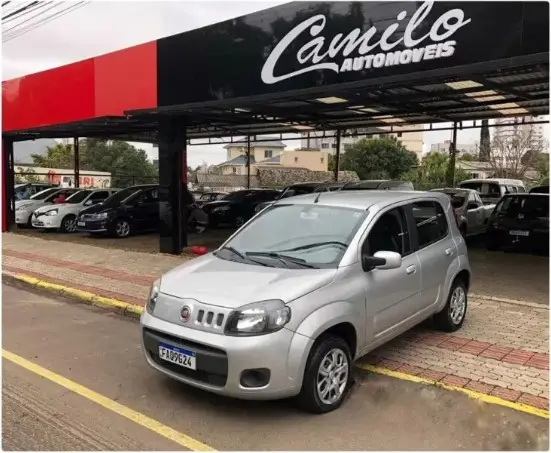 Carro Fiat Uno 2016 Vivace 1.0 8V (Flex) 4p