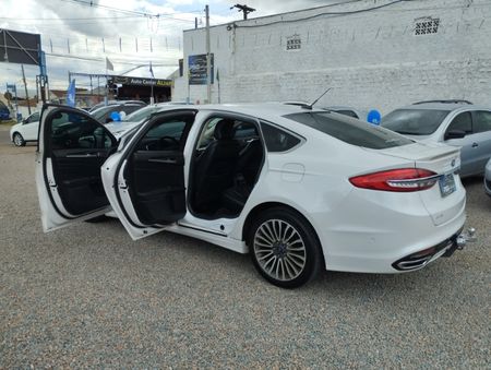 Fusion 2.0 EcoBoost Titanium AWD (Aut)