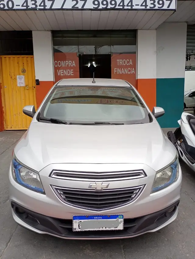 Carro Chevrolet Onix 2014 HATCH LTZ 1.4 8V FlexPower 5p Mec.