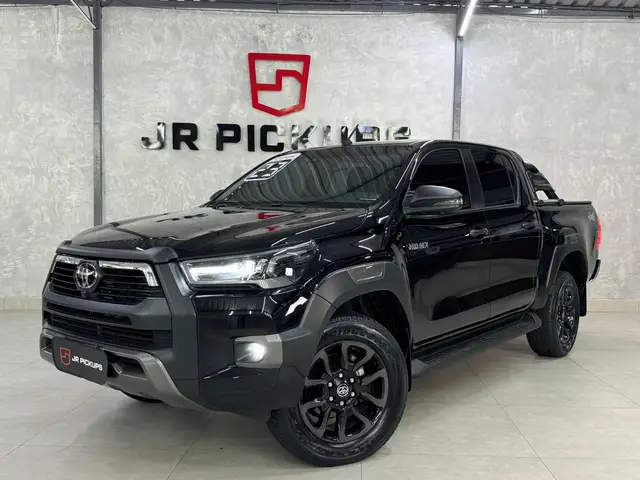 Carro Toyota Hilux Cabine Dupla 2023 Conquest 4x4 2.8 Diesel