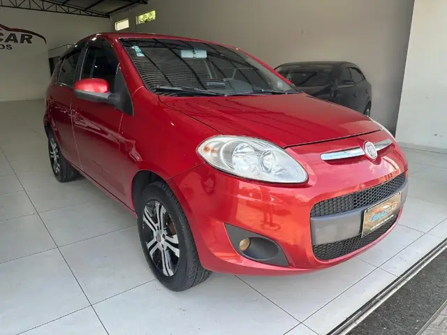 Carro Fiat Palio 2013 Attractive 1.4 8V (Flex)