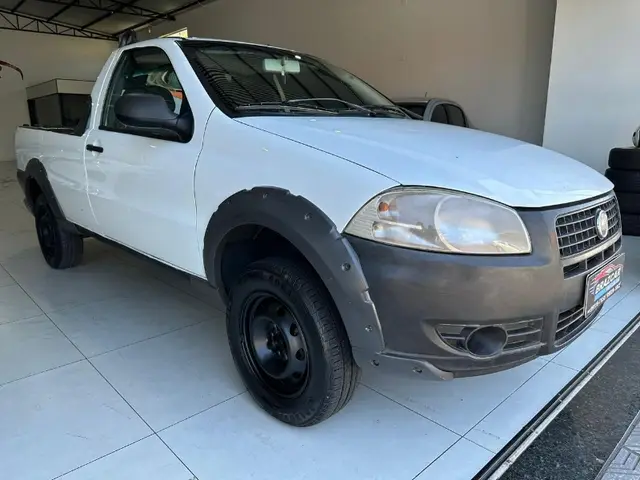 Carro Fiat Strada 2013 Working 1.4 (Flex)