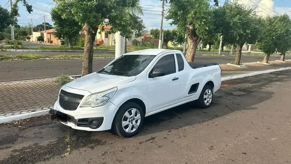 Carro Chevrolet Montana 2017 LS 1.4 (Flex)