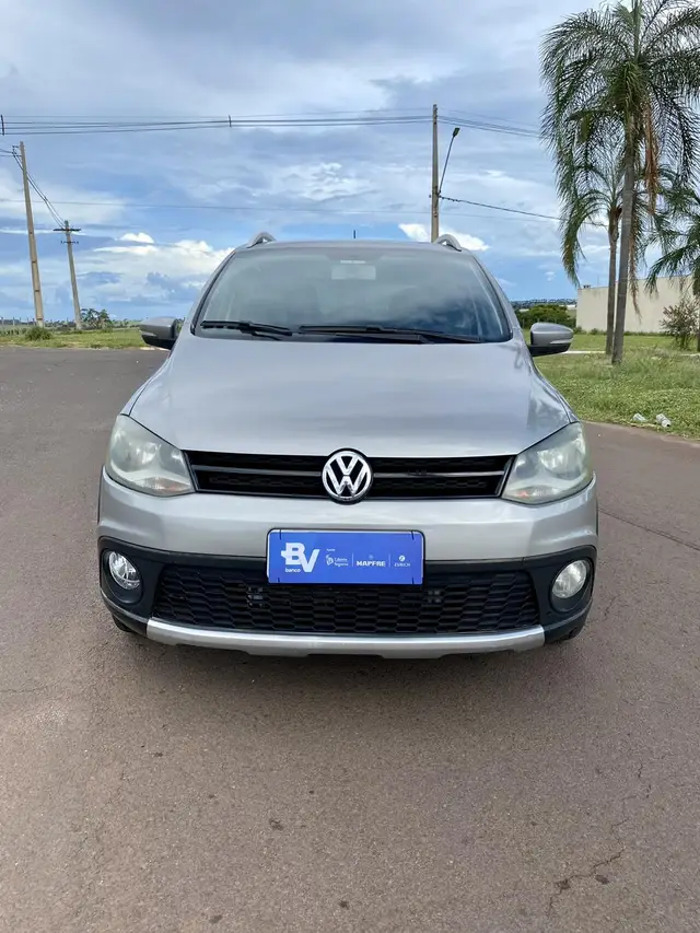 Carro Volkswagen CrossFox 2014 1.6 VHT (Flex)