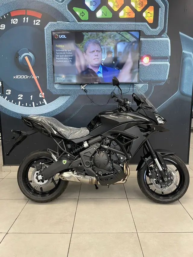 Carro Kawasaki Versys 2024 650 (ABS)