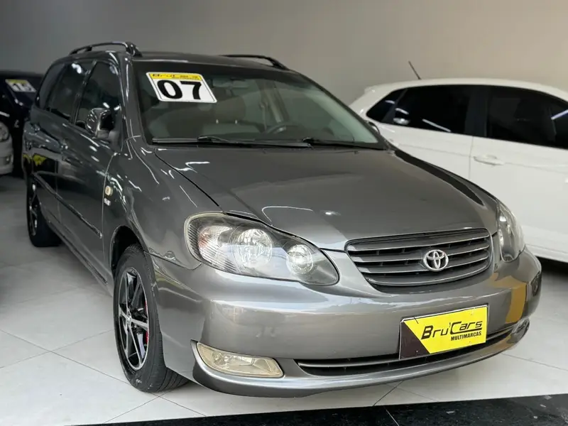 Toyota Corolla Fielder 1.8 16V (aut)