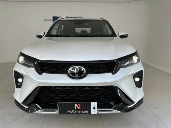 Carro Toyota SW4 2024 SRX 2.8 Turbodiesel 4x4 (Aut.) (7 Lugares)
