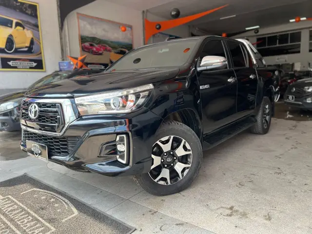 Carro Toyota Hilux Cabine Dupla 2019 Hilux 2.8 TDI SRX CD 4x4 (Aut)