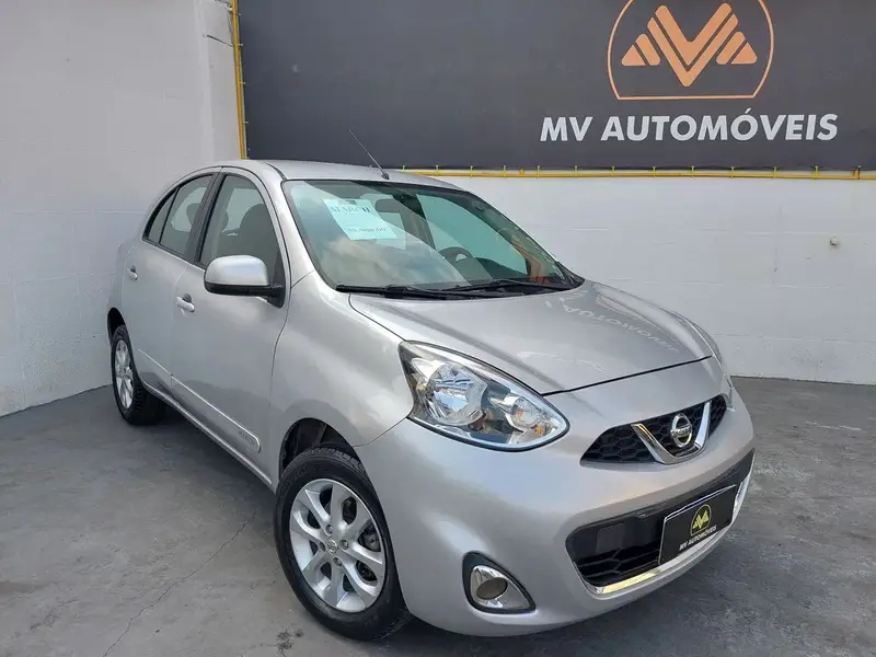 Nissan March 1.0 12V SV (Flex)