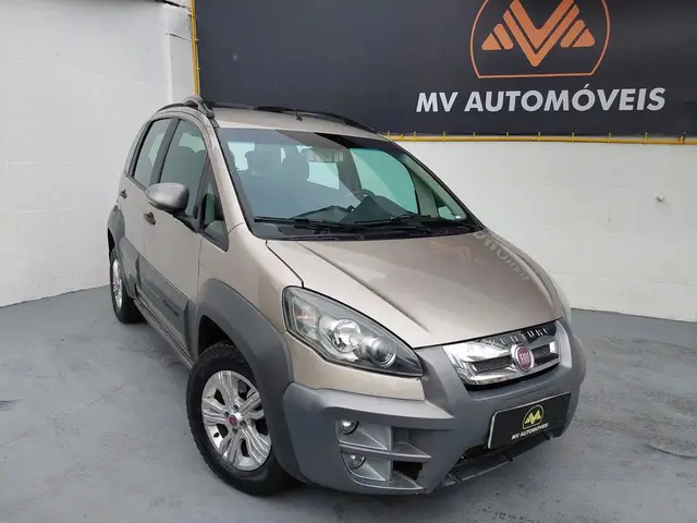 Carro Fiat Idea 2014 Adv./ Adv.LOCK.Dualogic 1.8 Flex 5p