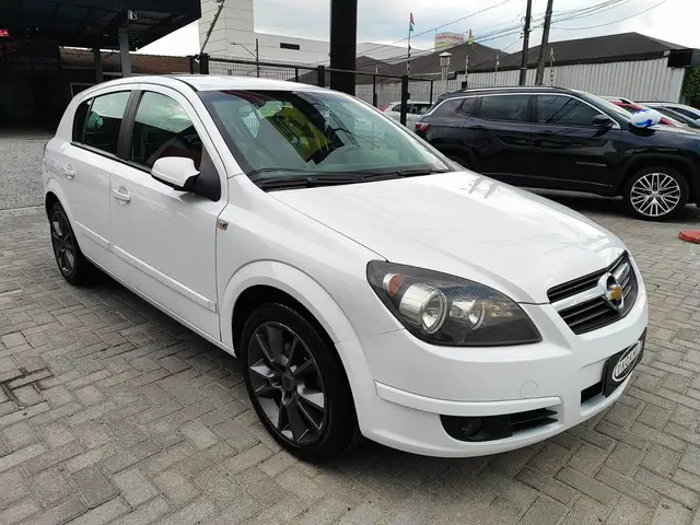 Carro Chevrolet Vectra GT 2009 -X 2.0 8V (Flex)
