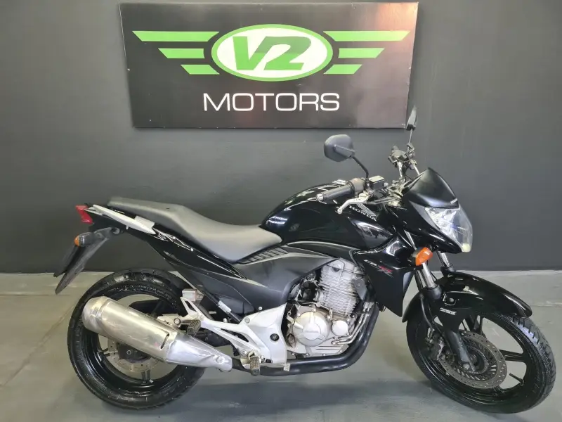 Honda CB 300R Repsol
