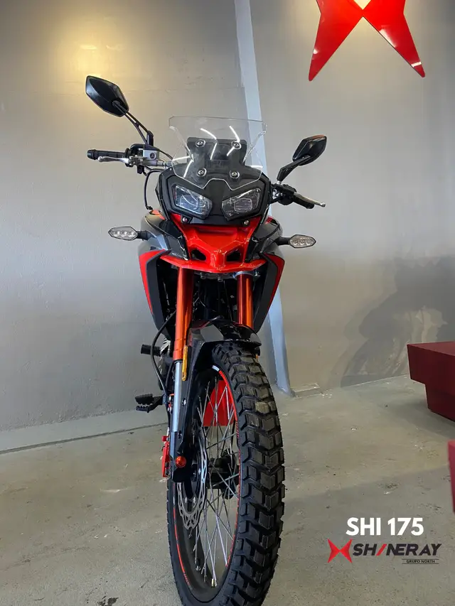 Carro Shineray SHI 250 2025 249 cc