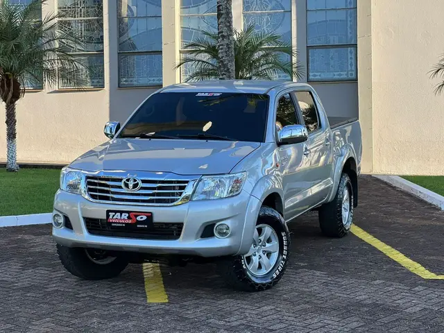 Carro Toyota Hilux Cabine Dupla 2013 Hilux 2.7 SR CD 4x2 (Flex) (Aut)