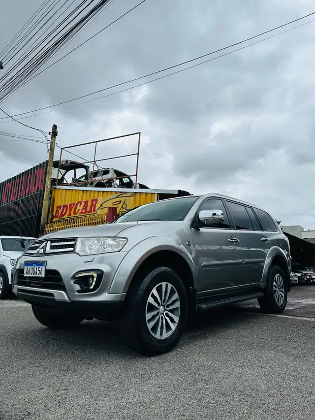 Carro Mitsubishi Pajero 2017 3.2 DI-D HPE 4WD (Aut)