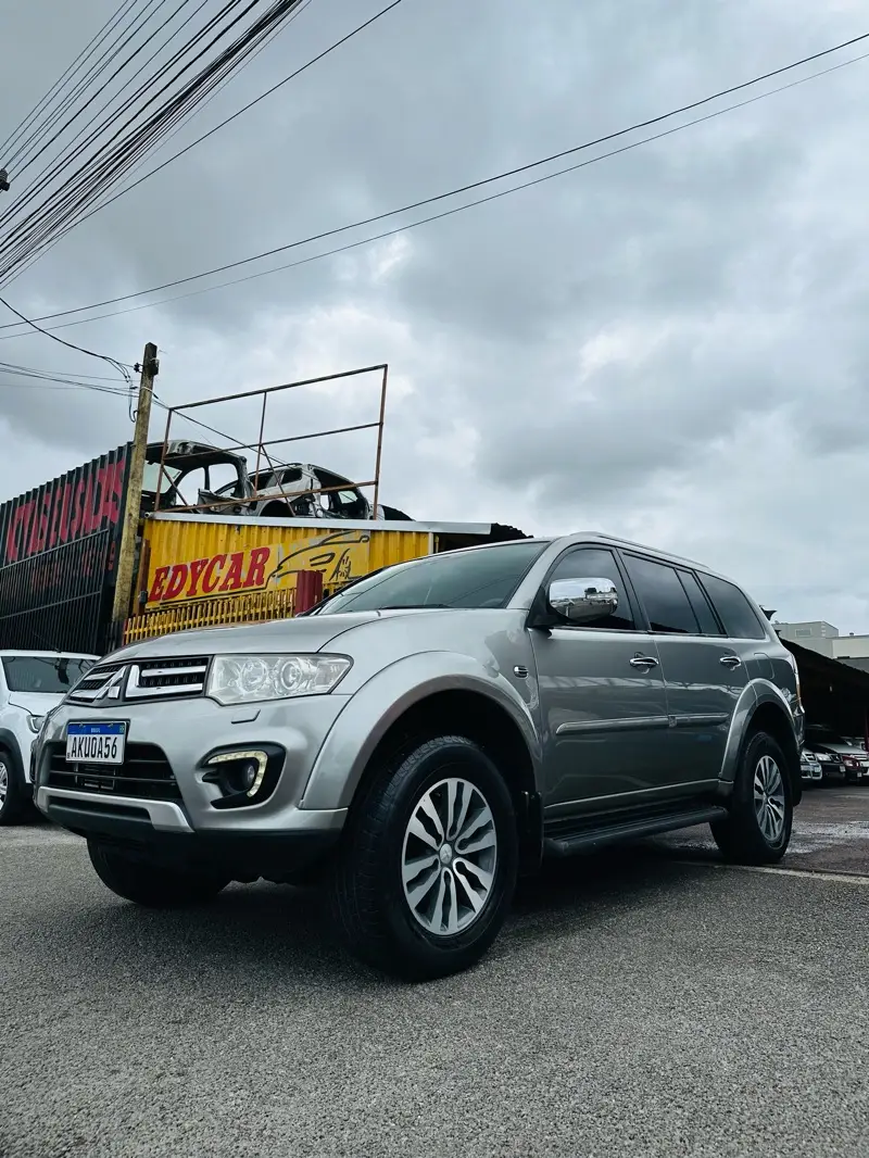 Mitsubishi Pajero 3.2 DI-D HPE 4WD (Aut)