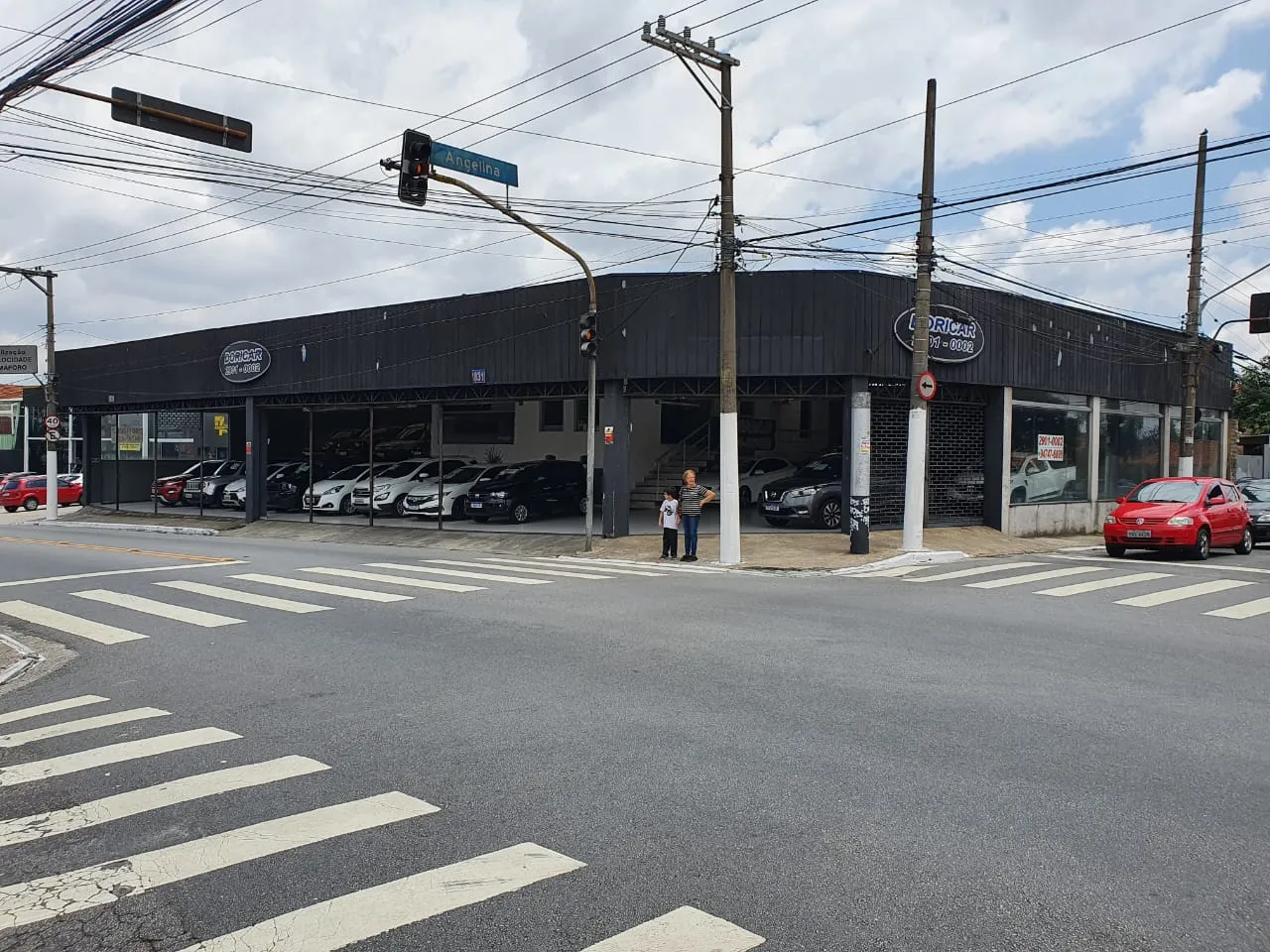 Fachada da loja DORICAR VEICULOS - São Paulo - SP