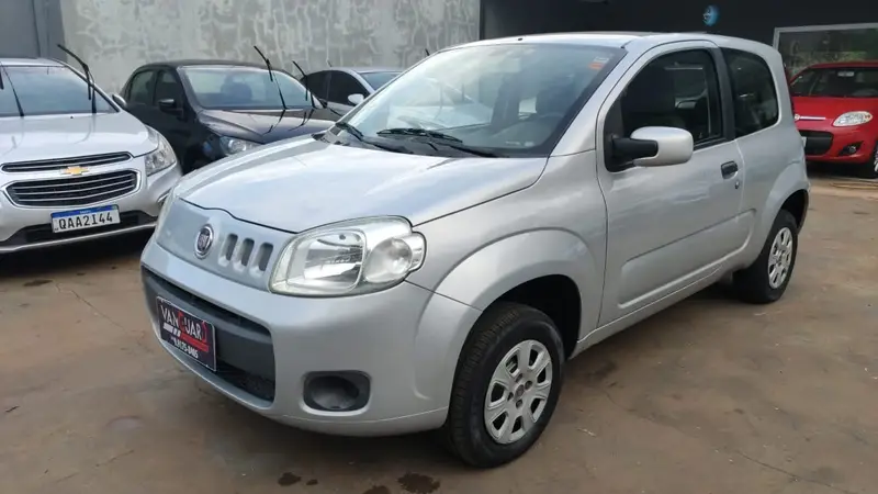 Fiat Uno Vivace 1.0 8V (Flex) 2p