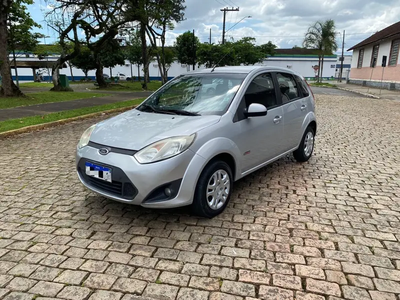 Ford Fiesta Hatch 1.6 (Flex)