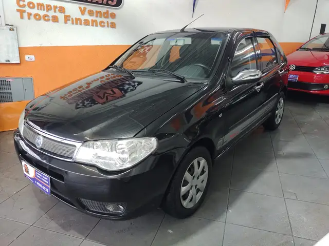 Carro Fiat Palio 2004 HLX 1.8 8V (versão III)