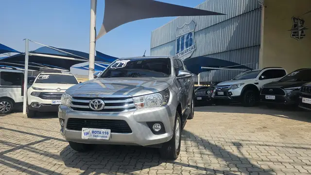 Carro Toyota Hilux Cabine Dupla 2017 Hilux 2.7 SRV CD 4x2 (Flex) (Aut)