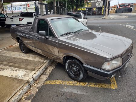 Pampa L 1.6 (Cab Simples)