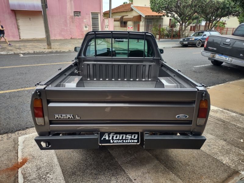 Ford Pampa